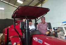 Bupati Lamongan Serahkan Ratusan Alsintan Modern, Perkuat Lumbung Pangan
