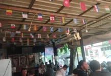 Nobar Piala Dunia 2026 Dongkrak Omzet UMKM Kedai Kopi di Lamongan