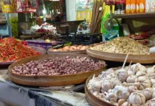 Harga Bumbu Dapur Pasar Sidoharjo Alami Kenaikan