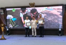 Berkat Program Biopori, Unisla Raih Penghargaan Anugerah Penghargaan HUT IJTI