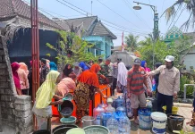BPBD Lamongan Salurkan 1,6 Juta Liter Air Bersih ke 13 Kecamatan