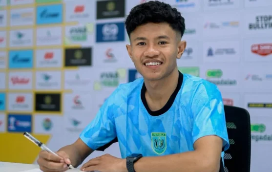Ruy Arianto Wujudkan Mimpi Keluarga kini Berseragam Persela