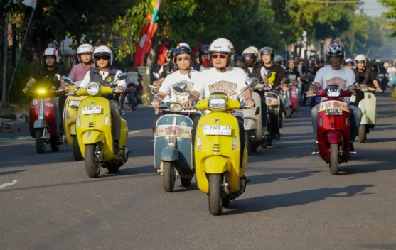 Lamongan Vespa Day 2026 Meriahkan HJL ke-457, Pererat Solidaritas Scooterist
