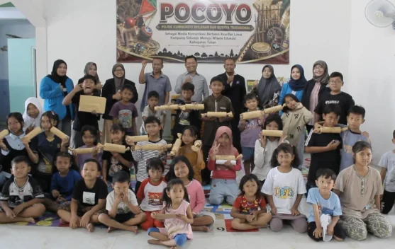 Tim PKM Unirow Tuban Inisiasi Progam POCOYO untuk Lestarikan Budaya Tradisional