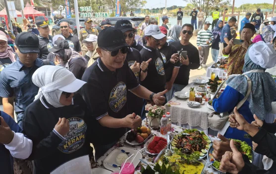 Bupati Lamongan Dorong Kampung Kerapu Labuhan Mendunia lewat Pengoptimalan IoT