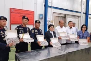 KKP Temukan 144 Ton Udang Vannamei Impor di PT BMI Lamongan