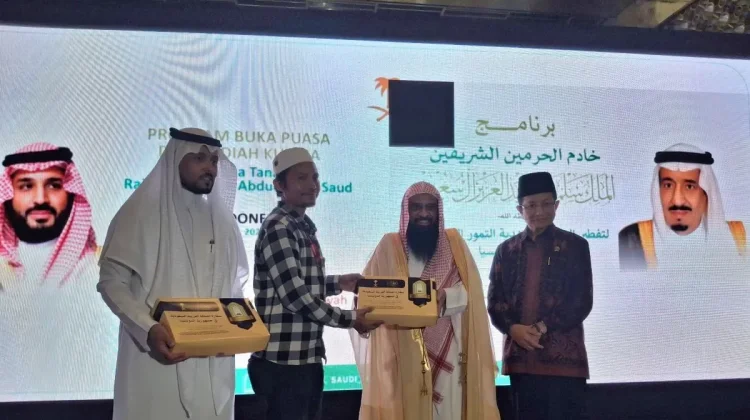Saudi Arabia Expands Ramadan Aid in Indonesia with 40,000 Iftar Meals
