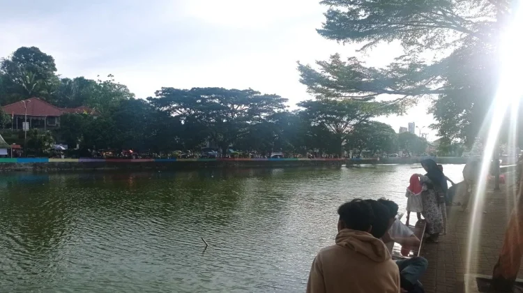 Rancalintah Tourist Attraction Draws Visitors During Ramadan