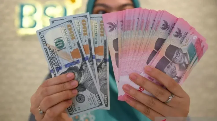 Rupiah Weakens Ahead of Trump’s SOTU