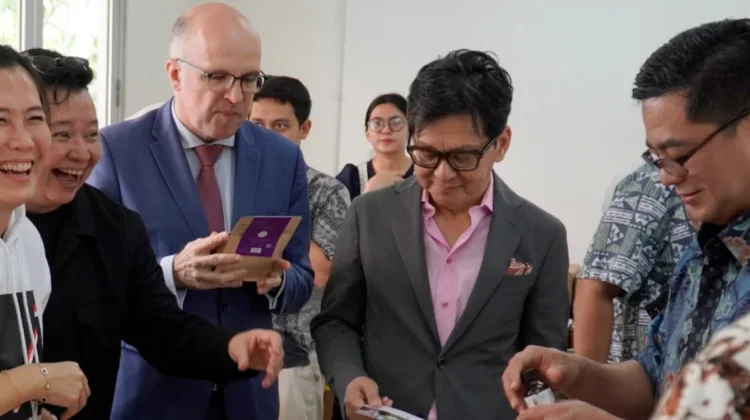 Vice Minister Explores Industry-Driven Women’s Community Garden Partnership