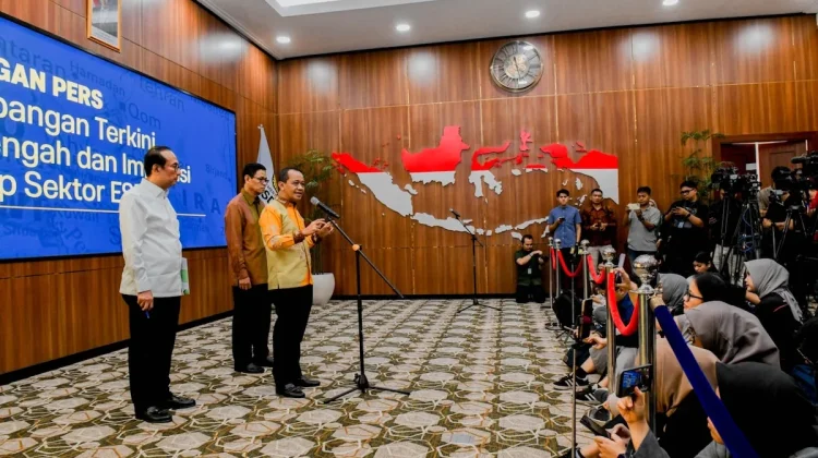 Government Pursues Diplomacy and Seeks Alternative for Oil Import