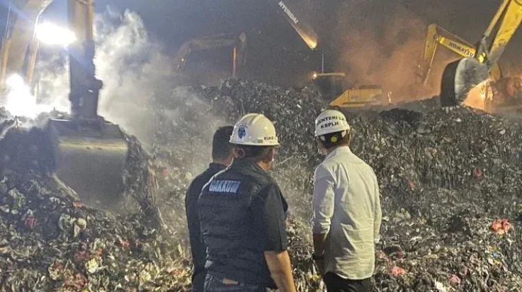 Indonesia Calls for Better Waste Management After Landfill Landslide Kills Four