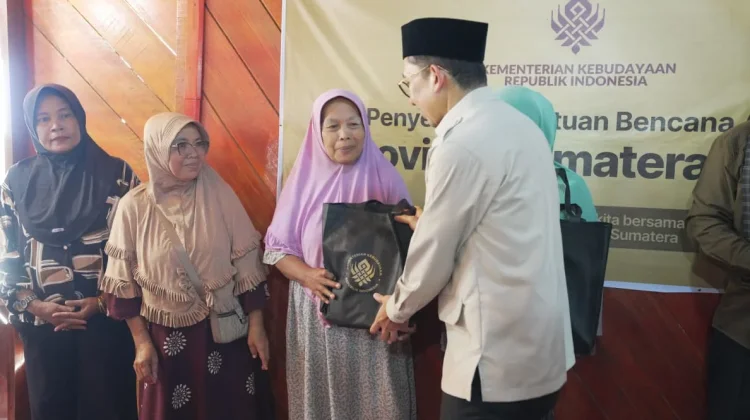 Indonesia Delivers Aid to Disaster-Hit Community at Historic Site