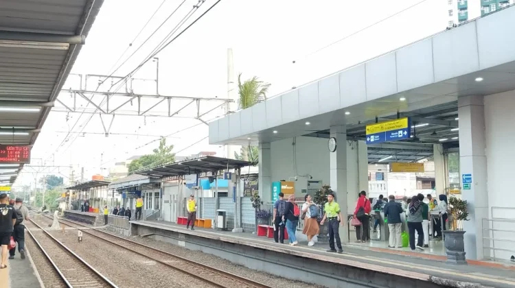 BMKG: Minimal Cloud Cover Triggers Scorching Heat in Jakarta