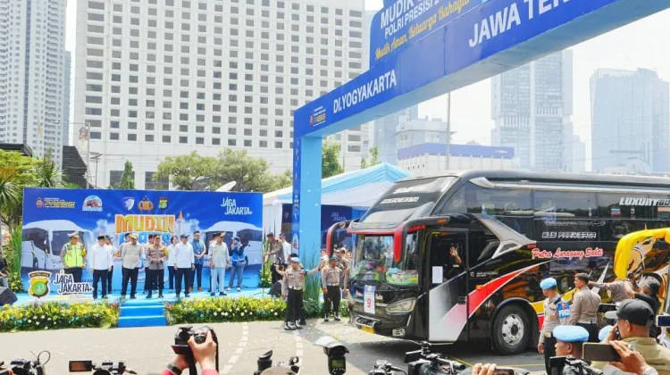 Indonesian Police Launches 80 Free Buses for Mudik Lebaran 2026