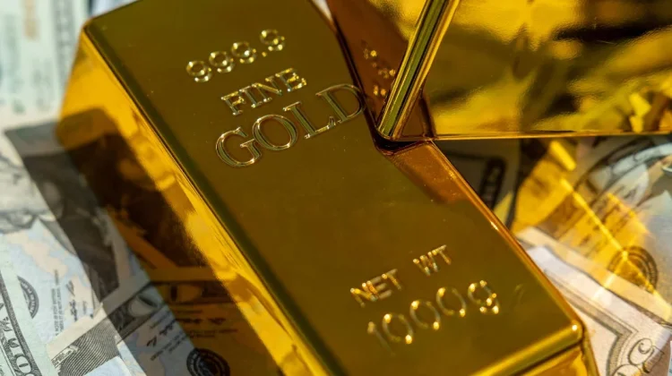 Gold Prices Under Pressure, Still Worth Accumulating