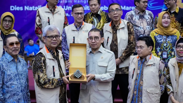 Minister Fadli Opens Cultural Festival at Sebelas Maret University