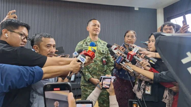 Defense Minister and Retirees of TNI Discuss National Defense Policy