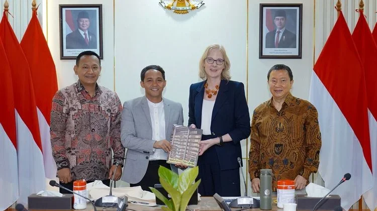 Indonesia Enlargers Indigenous Forest Recognition, Gains Global Support