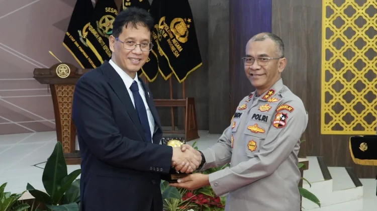 Finance Minister Urges Synergy to Safeguard Investment Climate