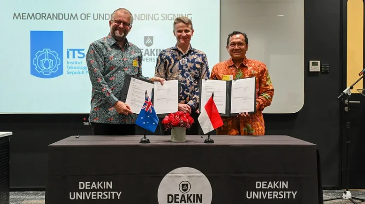 Australian Ambassador Visits Bandung to Witness Signing of MoU