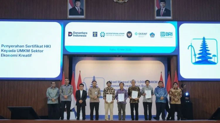 Indonesia Distributes People's Business Credit to 1,000 MSMEs to Create Jobs