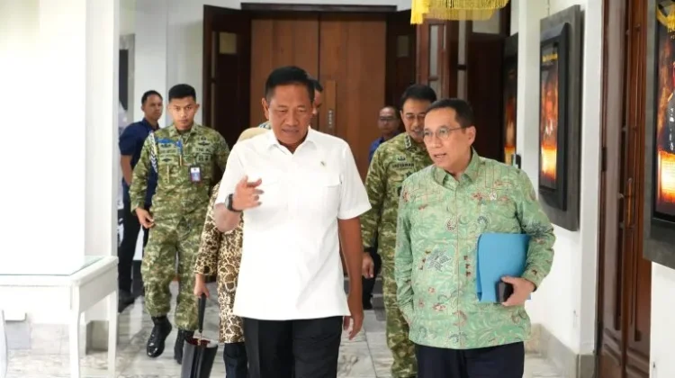 Government Discusses Airport Optimization and the Defense Industry