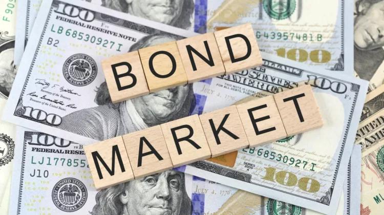 Indonesian Govt Intervenes in Bond Market as Rupiah Weakens