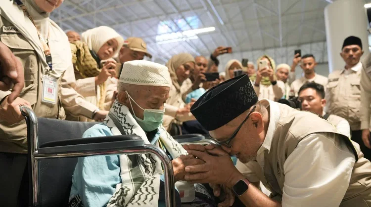 Indonesia Begins First Hajj Pilgrim Repatriation Phase