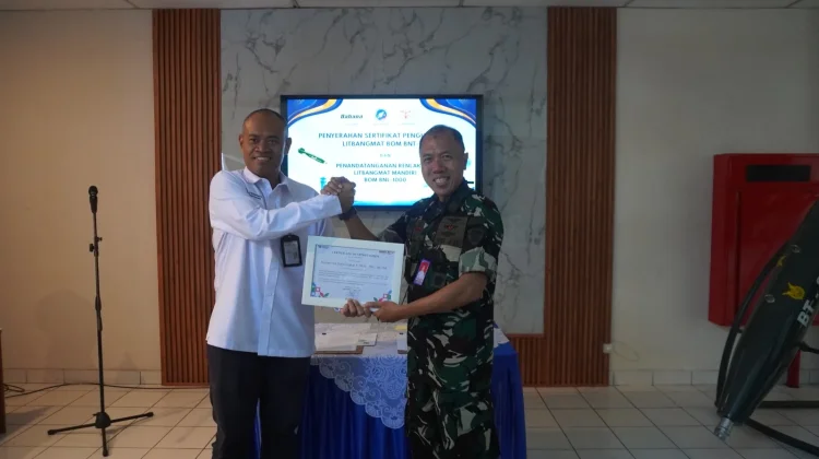 Dislitbangau Receives an Award for Developing an Aerial Bomb