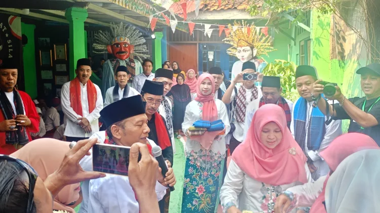 Betawi Village Decoration Festival Reflects Strong Local Cultural Preservation