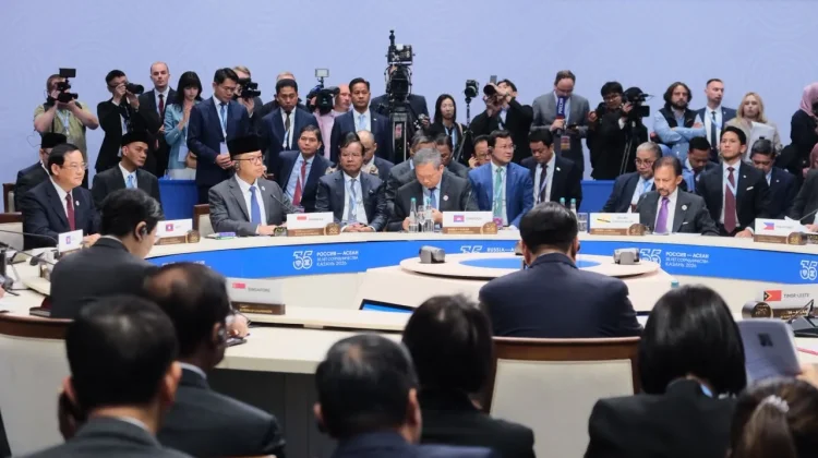 Sugiono Welcomes U.S.-Iran Deal, Backs ASEAN-Russia Stability