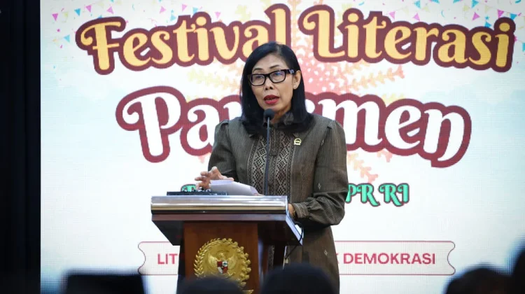 Member of Parliament: Cultural Literacy Strengthens Democracy