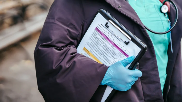 Parliament Asks Govt to Help Migrant Health Workers Get Int'l Certificate