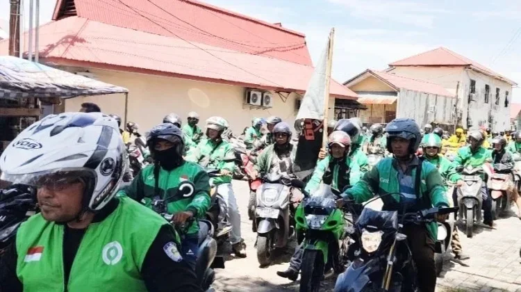 Online Bike Taxi Pushes to be Recognized as Public Transportation in Indonesia