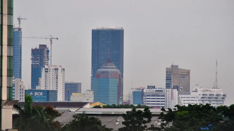 Lawmakers Hail Surabaya's Global Partnerships to "Go International"