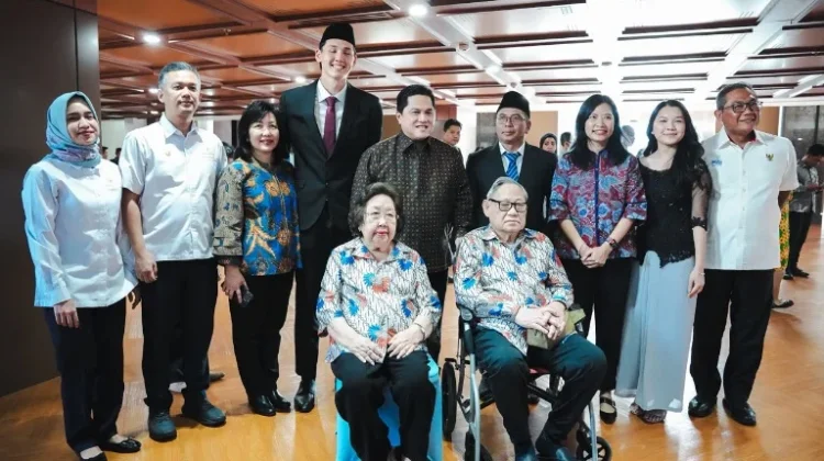 Mitchell Lee Baker Officially Becomes an Indonesian Citizen