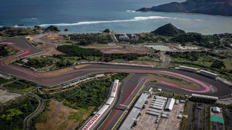 Mandalika Circuit Blends Racing and Scenic Beauty
