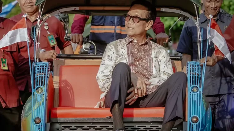 Indonesia Launches Electric Pedicab Program for Sustainable Tourism