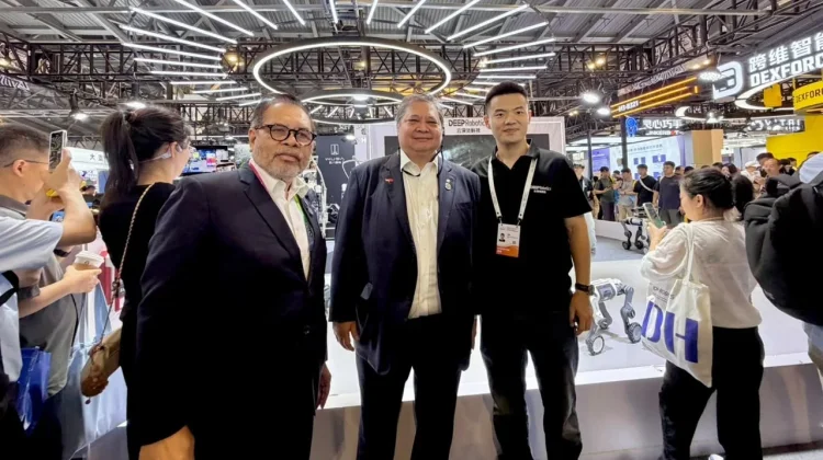 Indonesia Eyes Robotics and AI Technology Transfer at the 2026 WAIC Exhibition