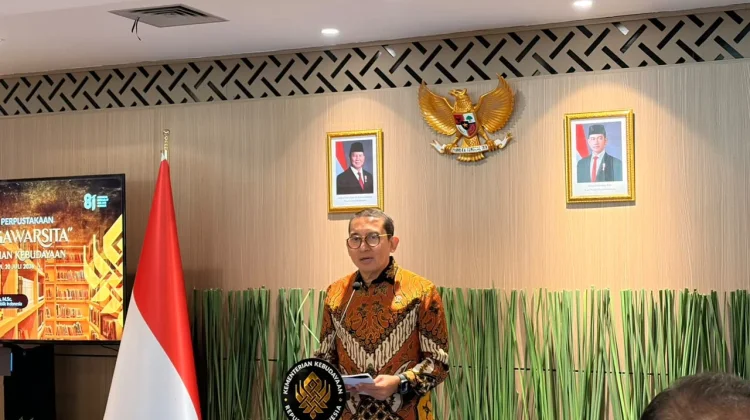 Minister Fadli Zon Urges Cultural Preservation Through Digital Library