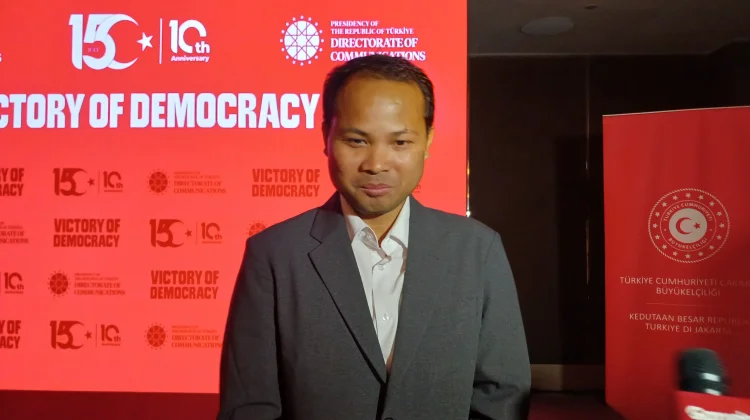 Indonesian Academician Urges Proper Balance Between Military and Civilian Roles