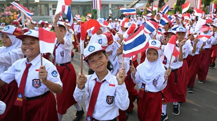 Students Add the Warm Welcome for Thai PM Anutin's Visit to Indonesia