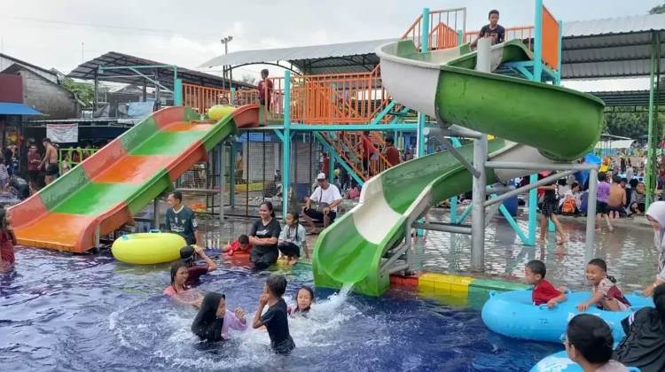 Umbul Pelem Offers Natural Springs and Family Water Recreation in Klaten