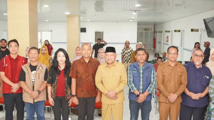 Eastern Indonesia Holds First Corneal Transplant Program
