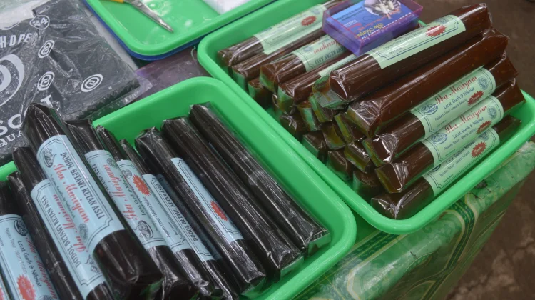 Dodol Betawi, Traditional Delicacy Preserved in Jakarta and Its Surrounding Areas