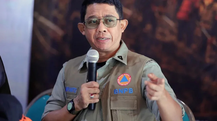 BNPB Targets Bromo Wildfire Extinguished Within Three Days