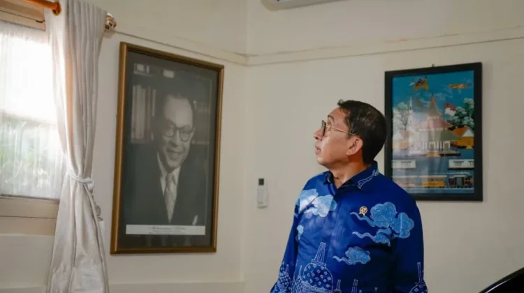 Fadli Zon Pushes Development of Historic Villas in Puncak Area