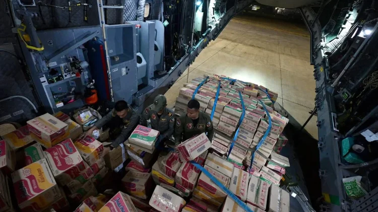 Indonesian Government Sends 253 Tons of Aid to Flores Earthquake Victims