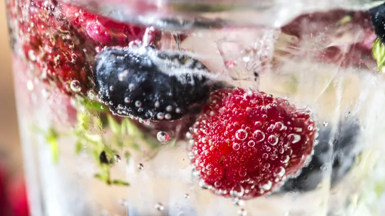 Stay Cool in Heatwaves With Water-Rich Foods